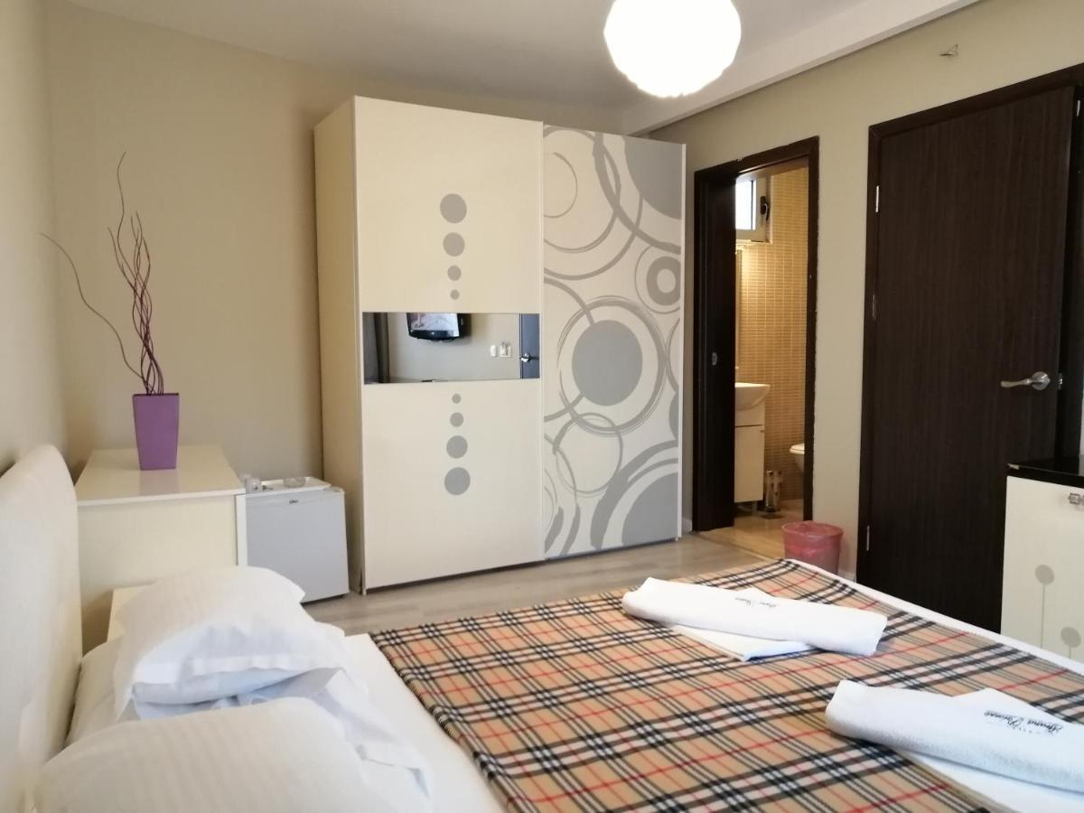 Apartments And Rooms Grand Palazzo 부드바 외부 사진