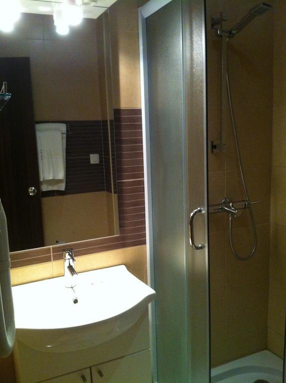 Apartments And Rooms Grand Palazzo 부드바 객실 사진