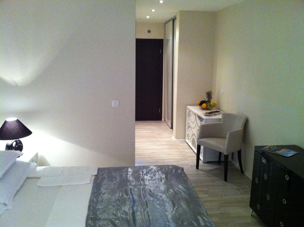 Apartments And Rooms Grand Palazzo 부드바 객실 사진