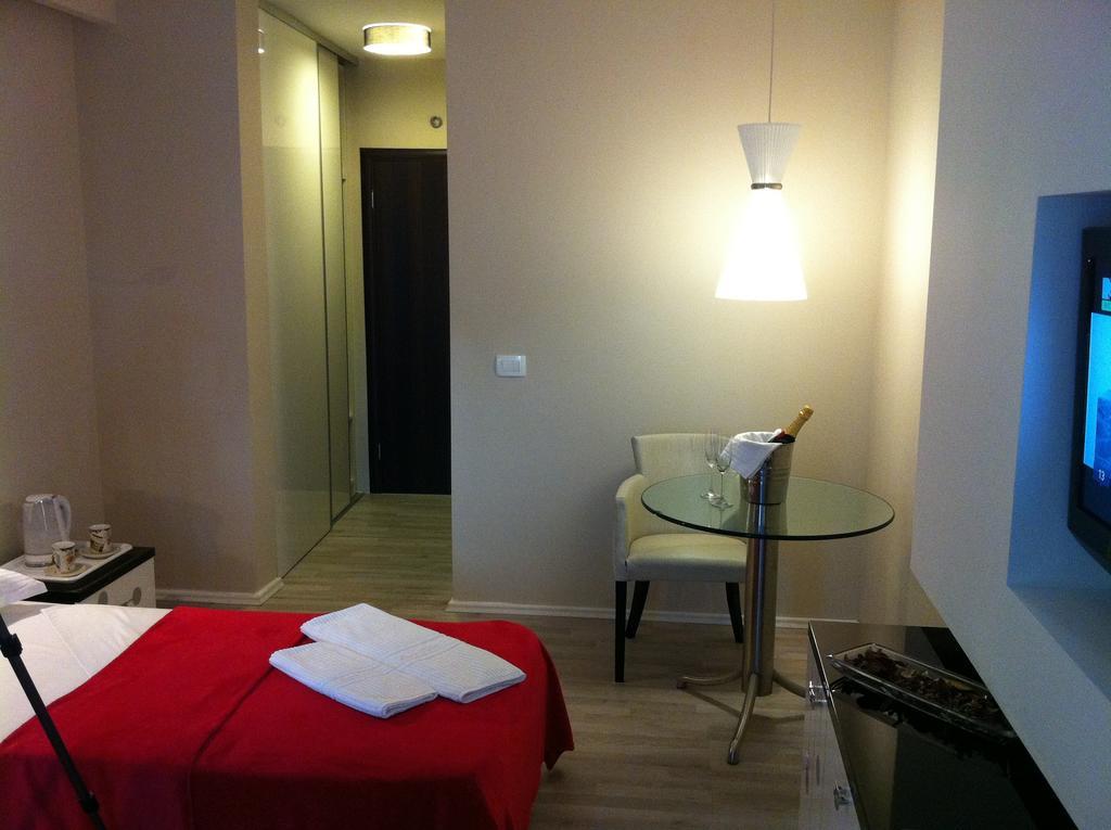 Apartments And Rooms Grand Palazzo 부드바 객실 사진