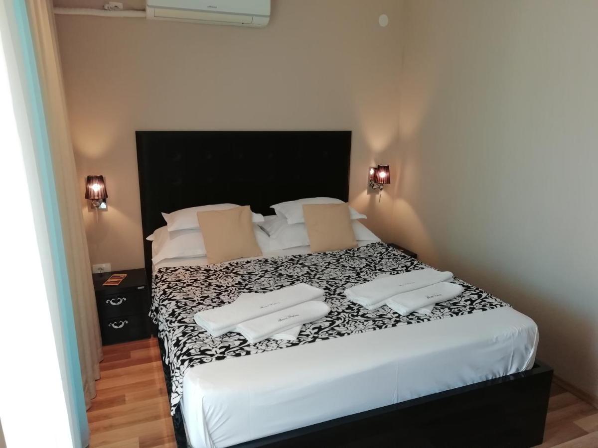 Apartments And Rooms Grand Palazzo 부드바 외부 사진