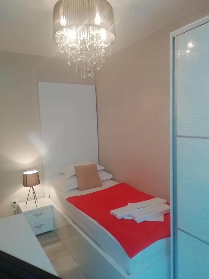 Apartments And Rooms Grand Palazzo 부드바 외부 사진